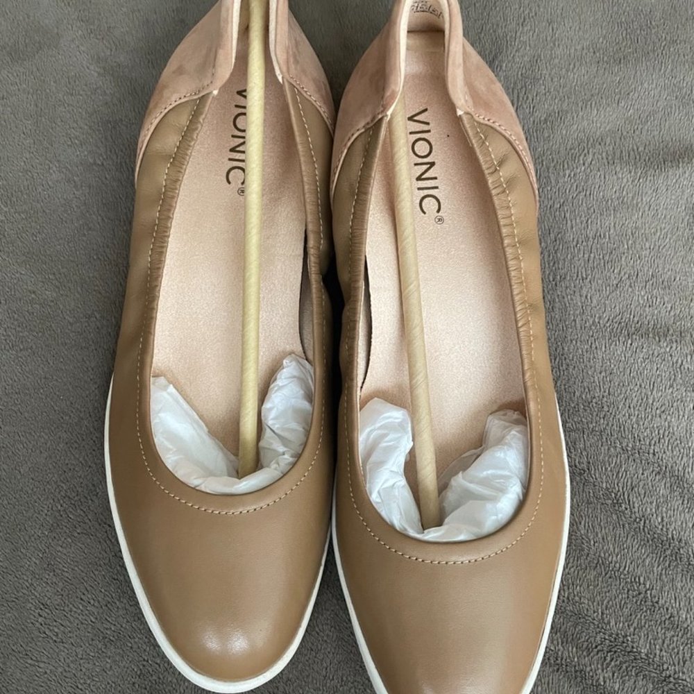 New! Vionic Jacey Wedges 9.5